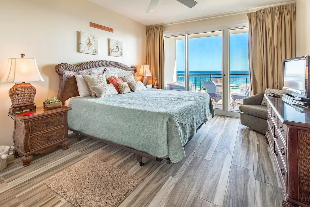 Sterling Shores 818