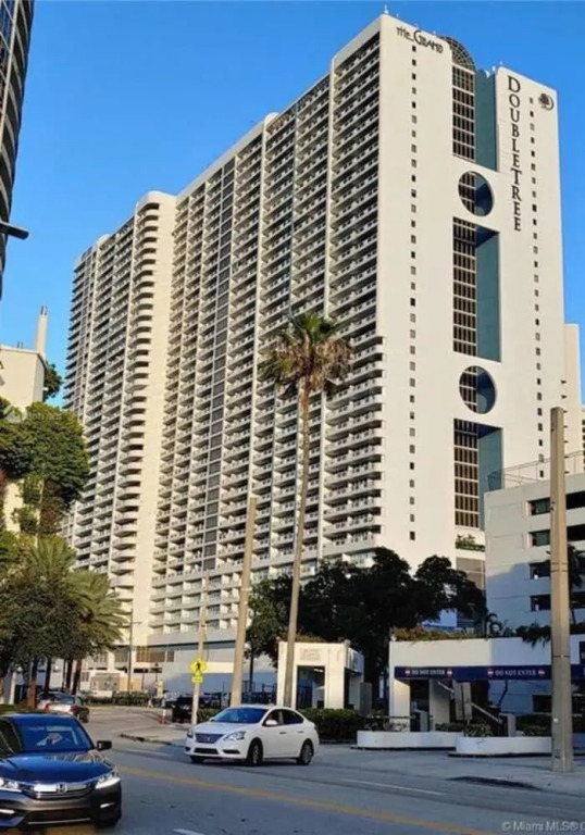 Fantastic Miami Bayshore 2 Bedroom 2 Bathroom Apartment
