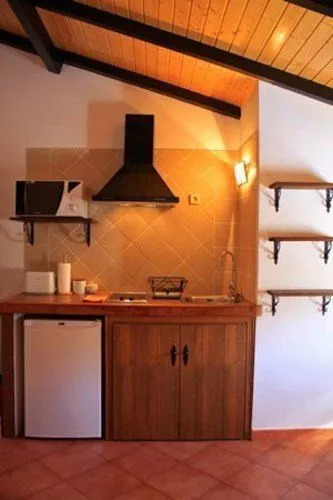 Casas del Alto Tajo - La Casa Roja