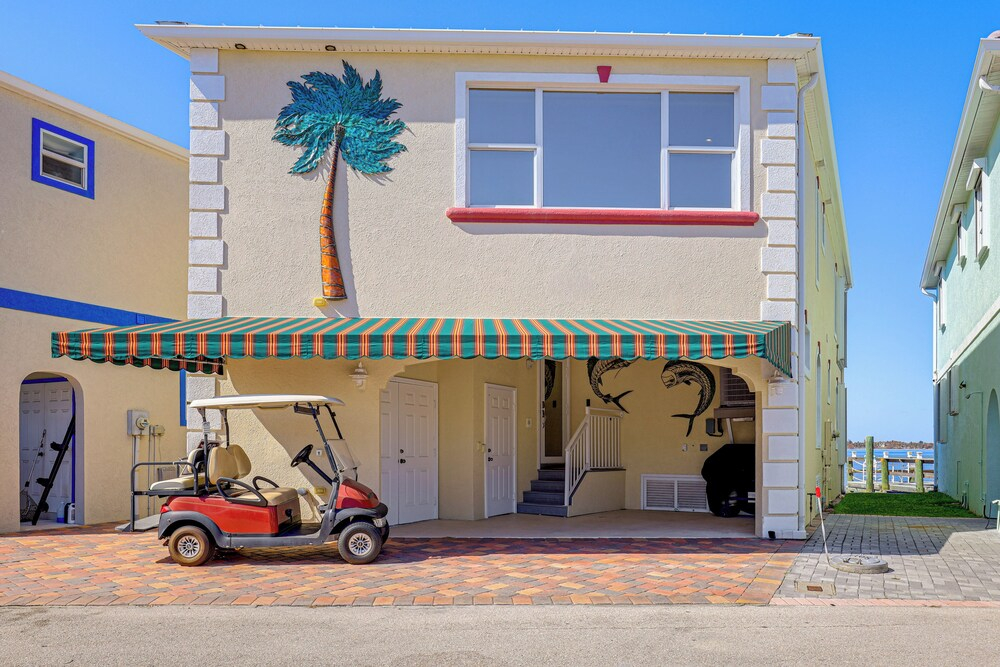 Waterfront Resort Home! Extended Jensen Beach Stay