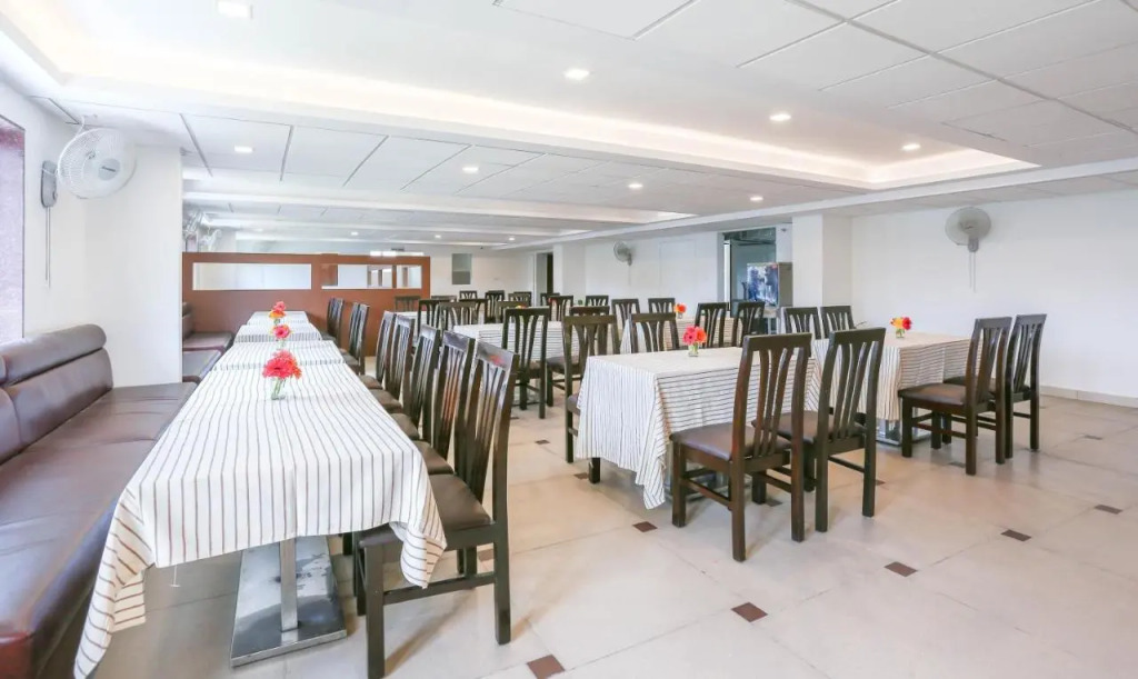 Treebo Premium Akshaya Mahal Inn - Near Mysore Palace