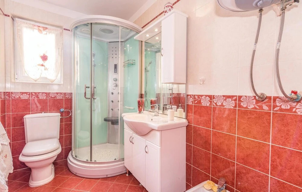 2 Bedroom Gorgeous Apartment In Polje