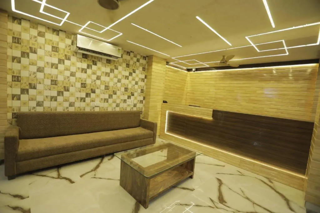 Hotel Raas Palace