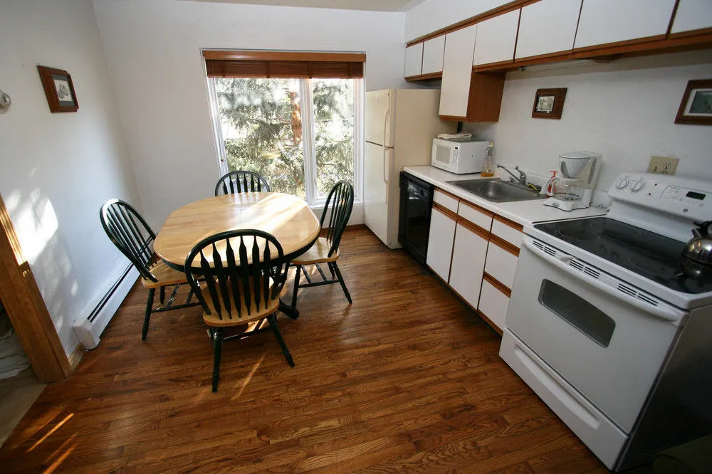 Breakaway West Condominiums