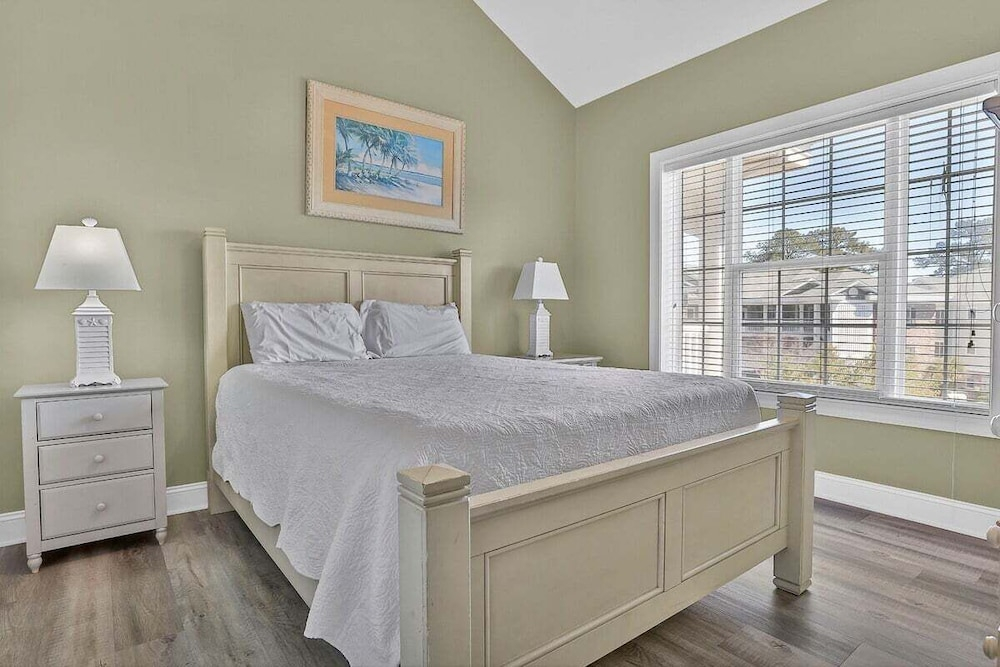 Magnolia North 4878-305
