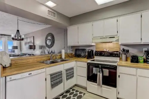 Coral Sands 301 - 2 Br Condo