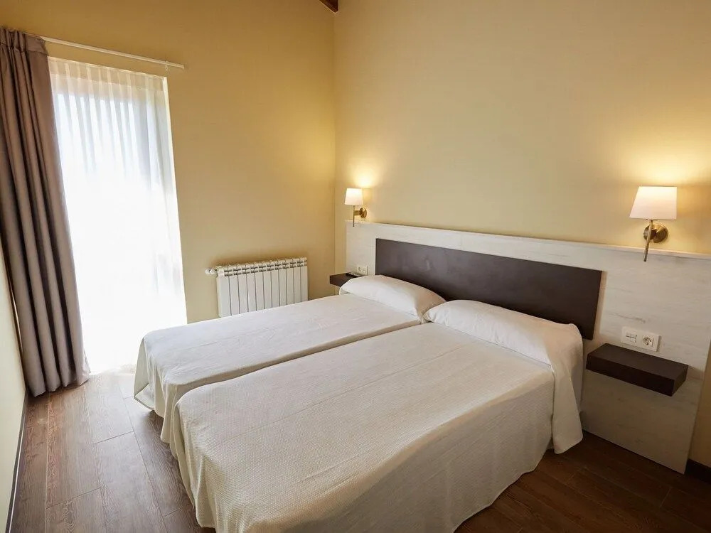 Luxurious Mansion in Cangas de Onís with Meadow View