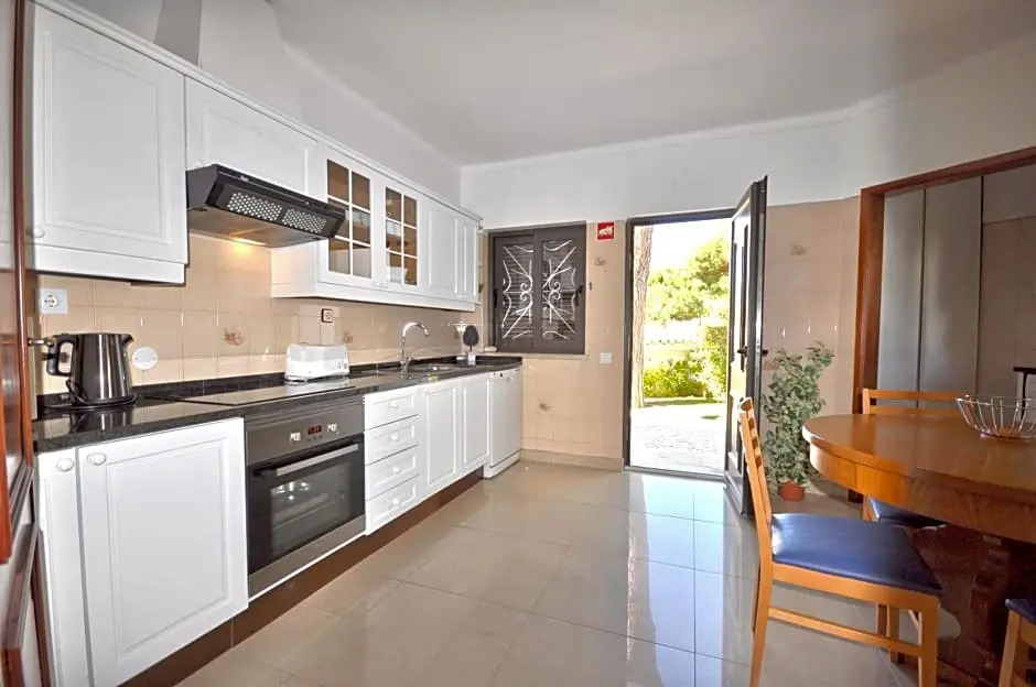 Private Pool Villa Walking Distance to Local Amenities