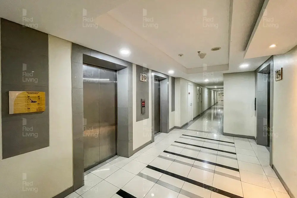RedLiving Apartemen Parahyangan Residence - Anton Rooms