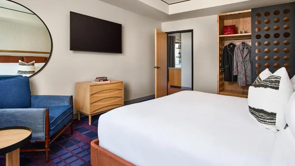 The Rally Hotel at McGregor Square