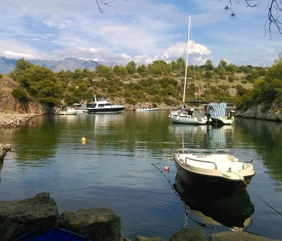 Studio in Sumartin, With Wonderful sea View, Furnished Balcony and Wif