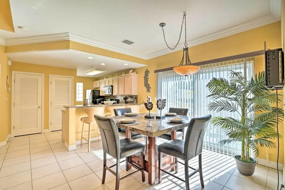Coastal Condo w/ Pool in South Padre Island!