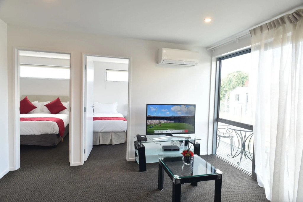 Bealey Plaza Motel