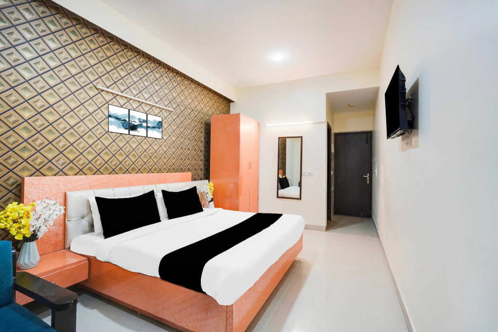 Collection O Maithli Marg Sector 55 Noida