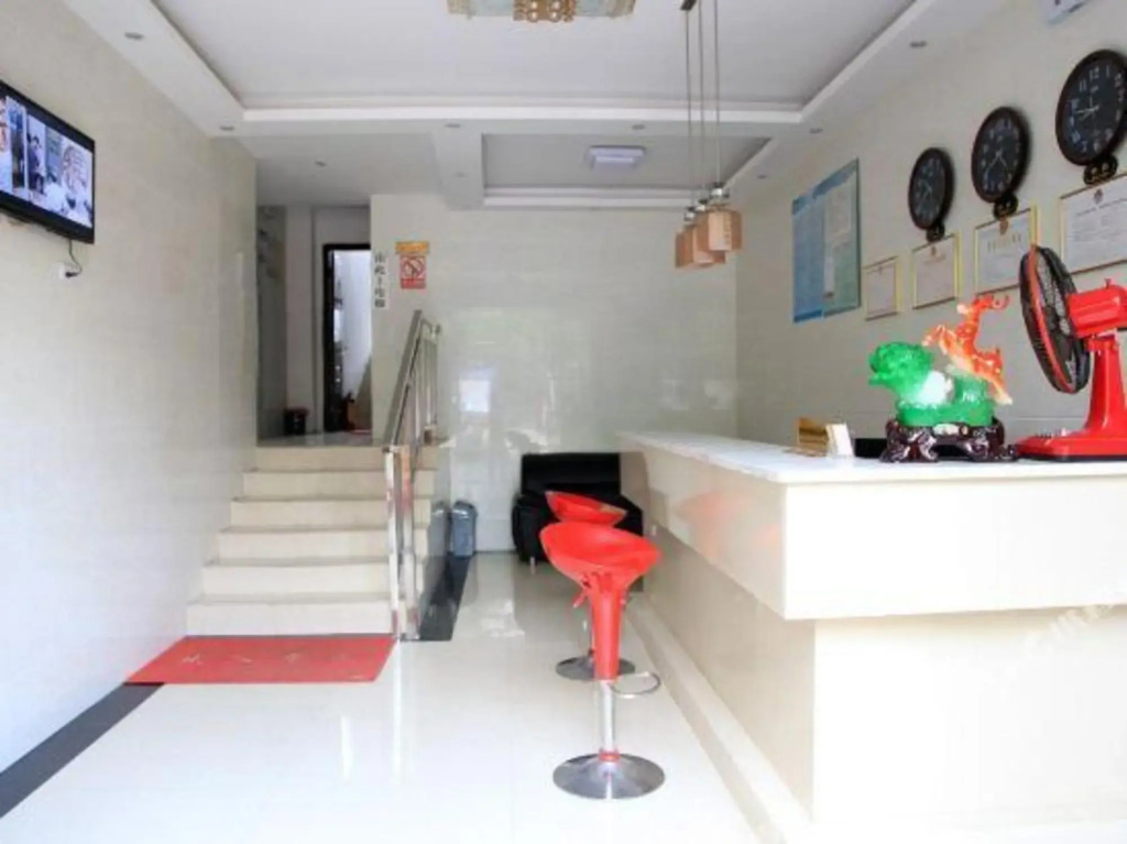 Qingzhu Hotel · Ao7 Boutique (Wuhan Wuhuan Avenue Subway Station)