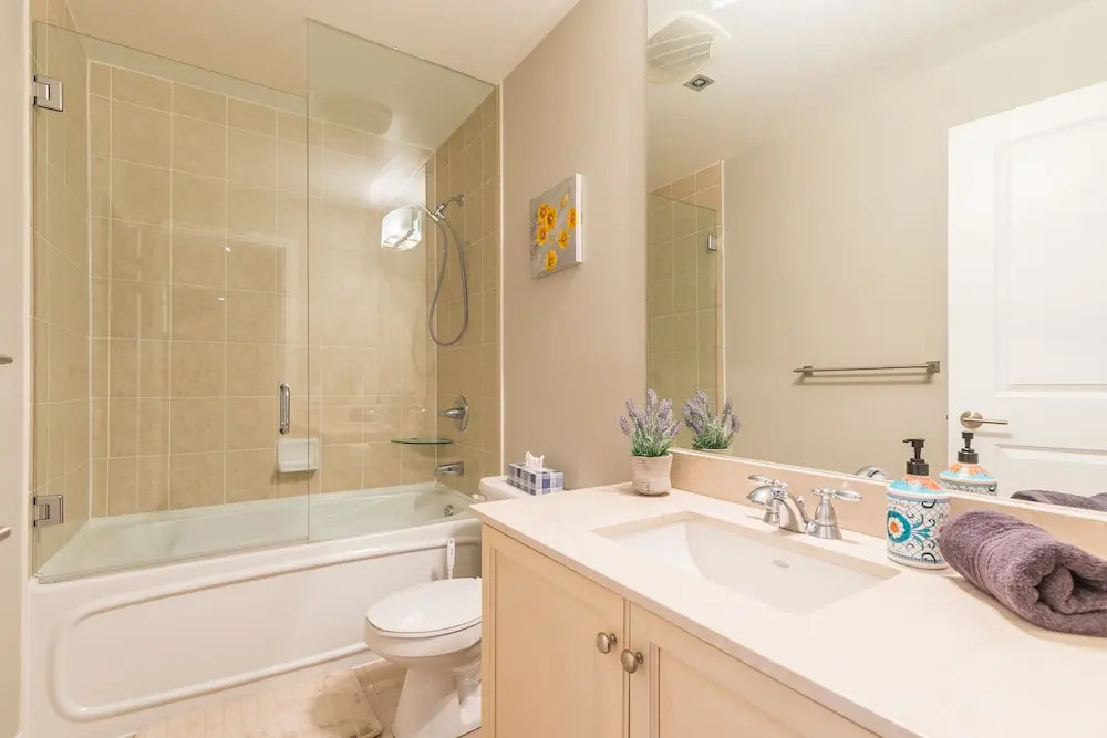 Perfect 1BR Executive Suite Yorkville