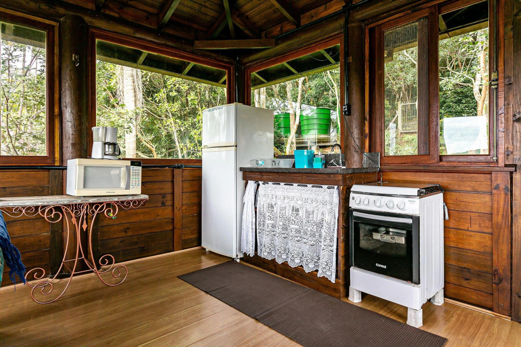 Casa Em Condomínio Em Meio à Natureza Cln006