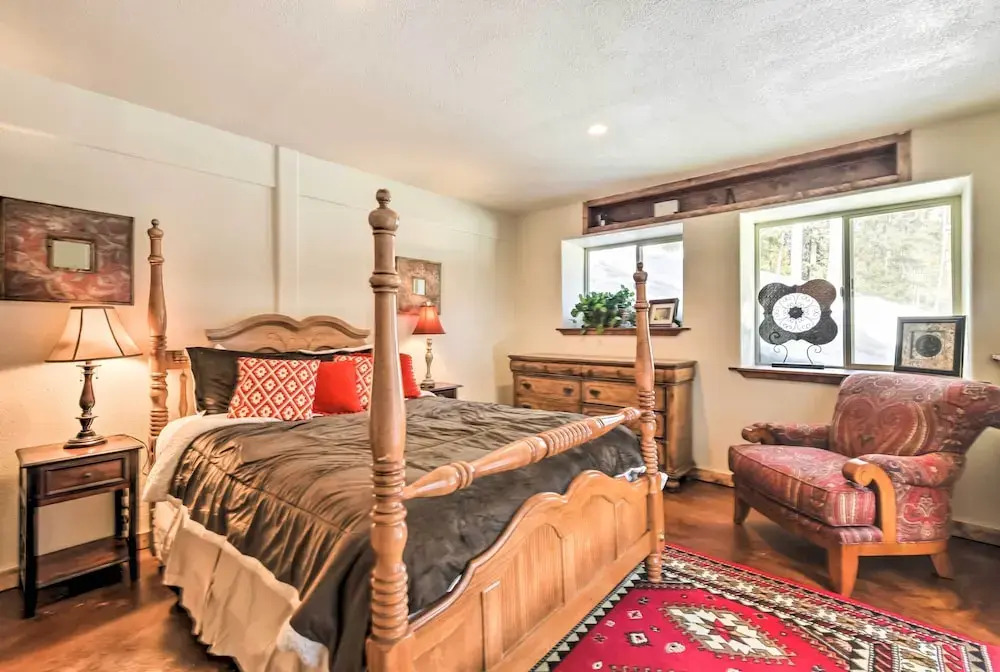 Expansive Angel Fire Retreat: 1 Mi to Fishing!