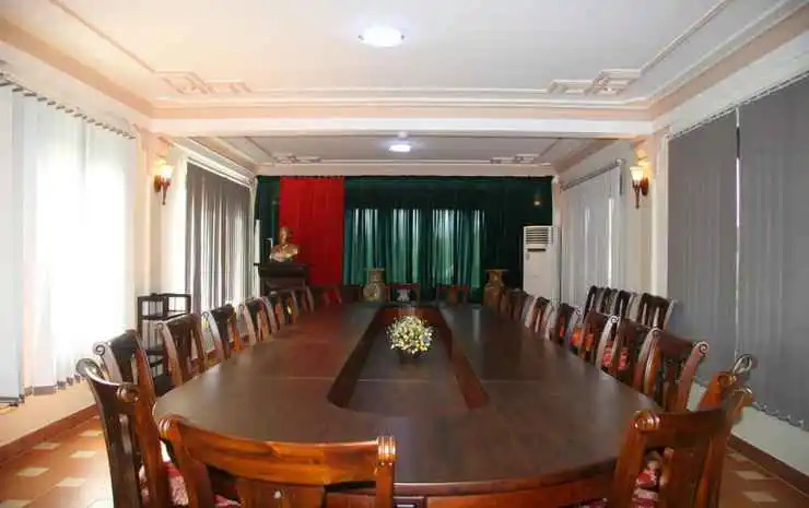 Gold Rooster Resort