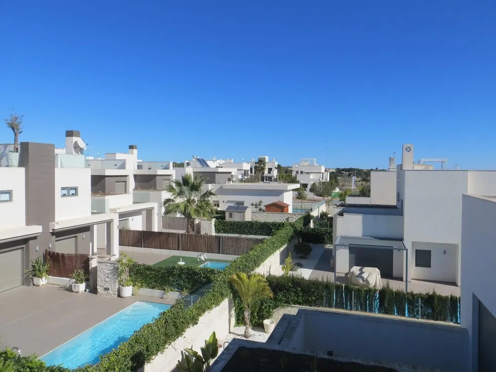 Villa With 3 Bedrooms in Rojales Quesada, With Wonderful Lake View, Pr