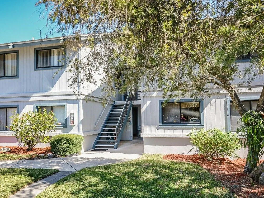 SC109 Sea Woods by RedAwning
