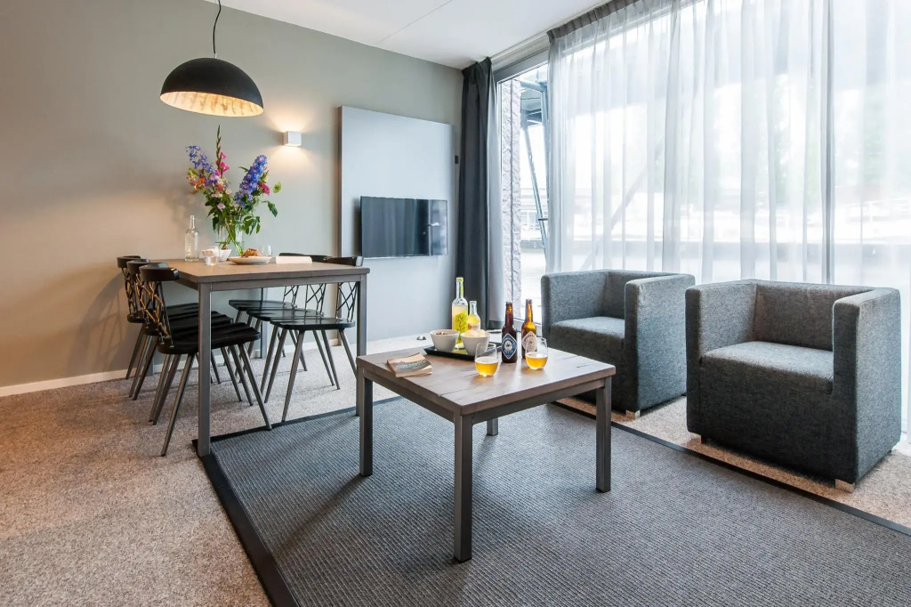 YAYS Amsterdam Prince Island by Numa