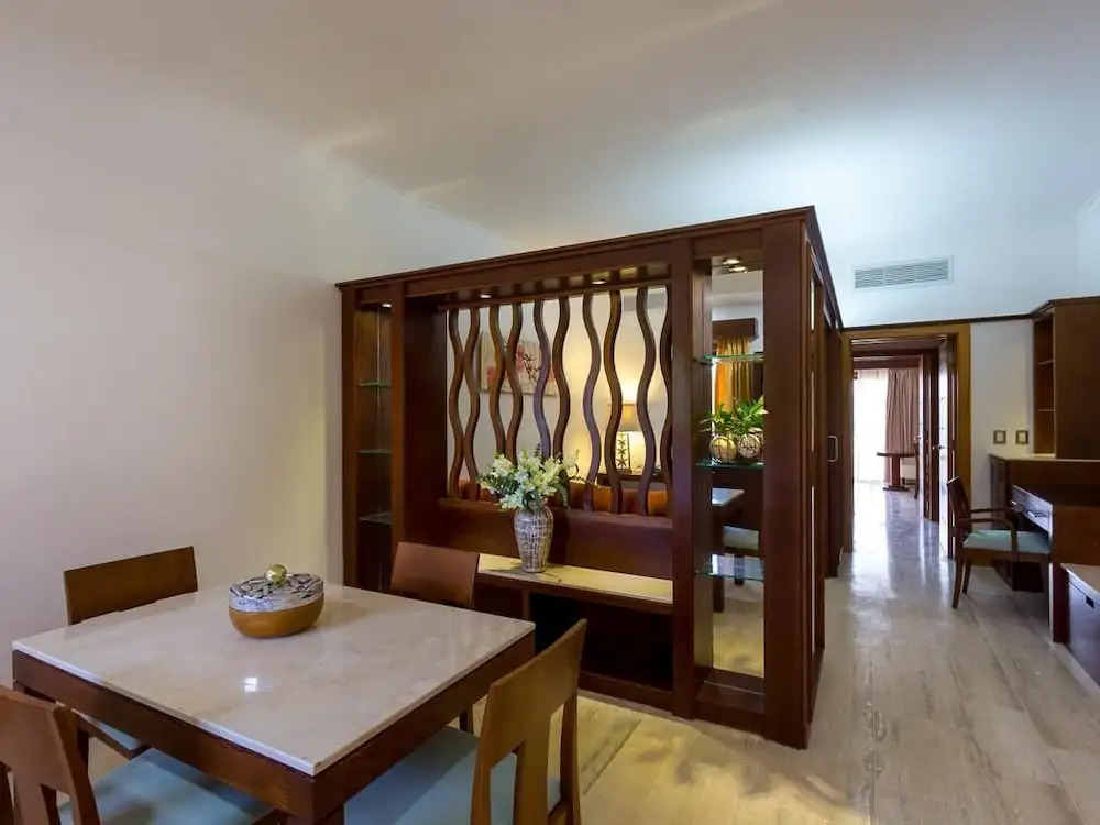 Caribbean Experience Playa Bavaro 1r Office 09