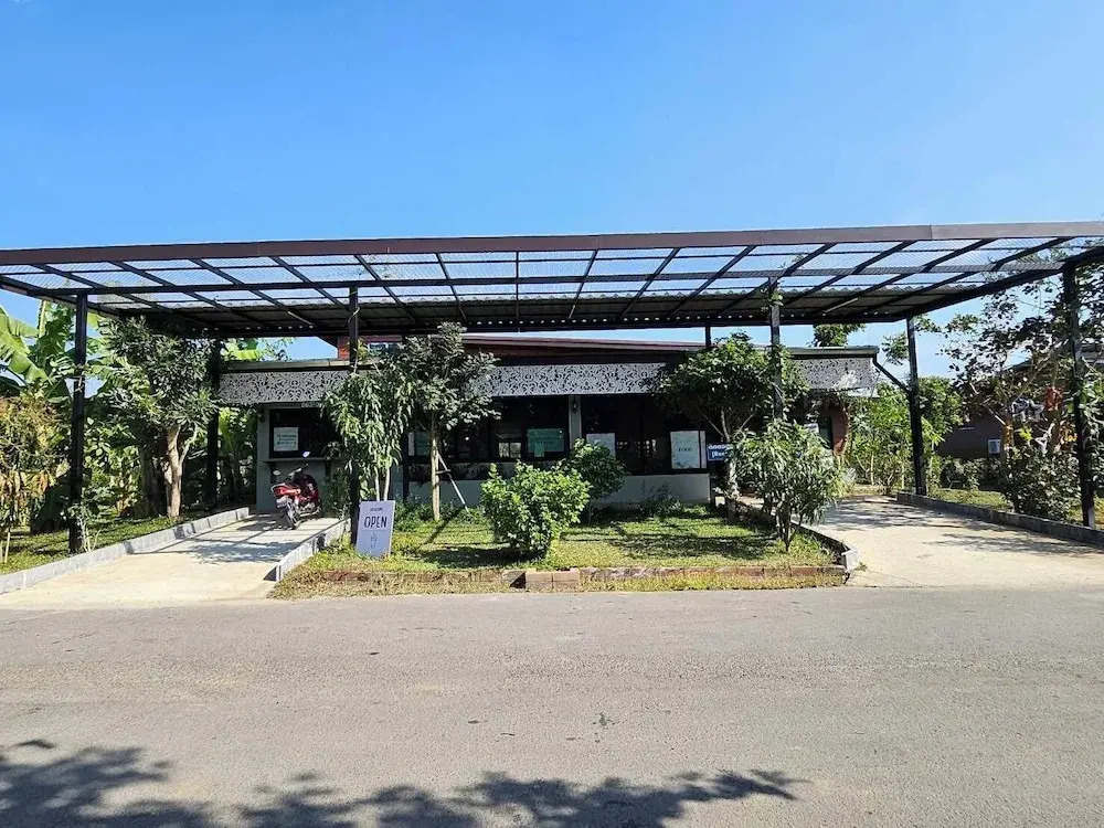 Srianan Resort