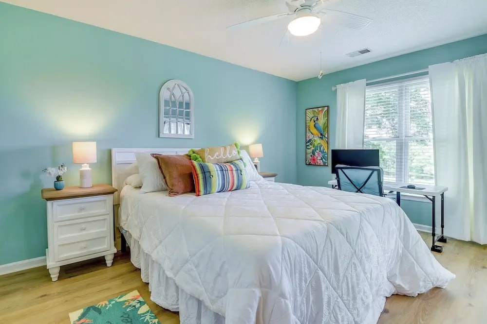 Sunset Beach Condo: Ideal Golfing Getaway!