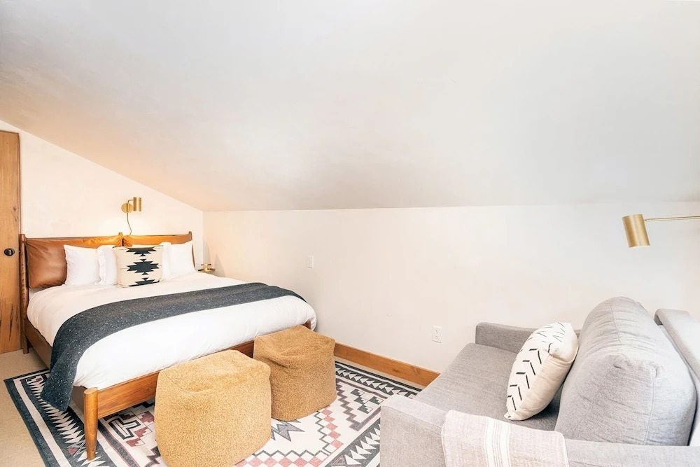 Telluride Lodge 526 - A True Mountain Retreat In Beautiful Telluride Town. 3 Bedroom Condo by RedAwning