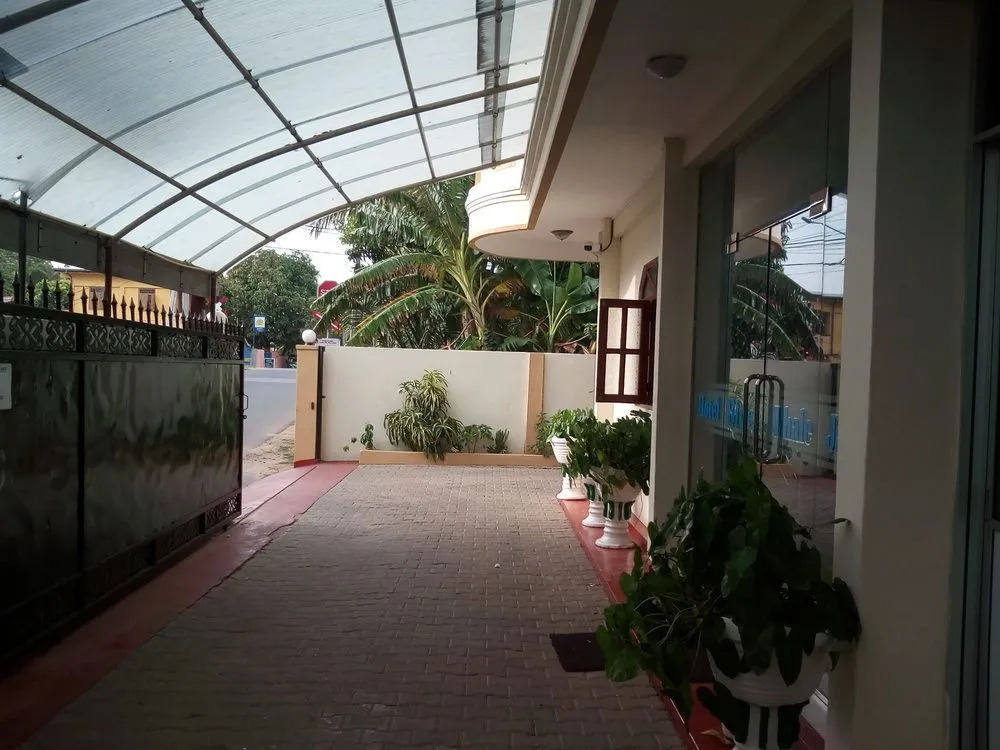 Blue Whale Hotel