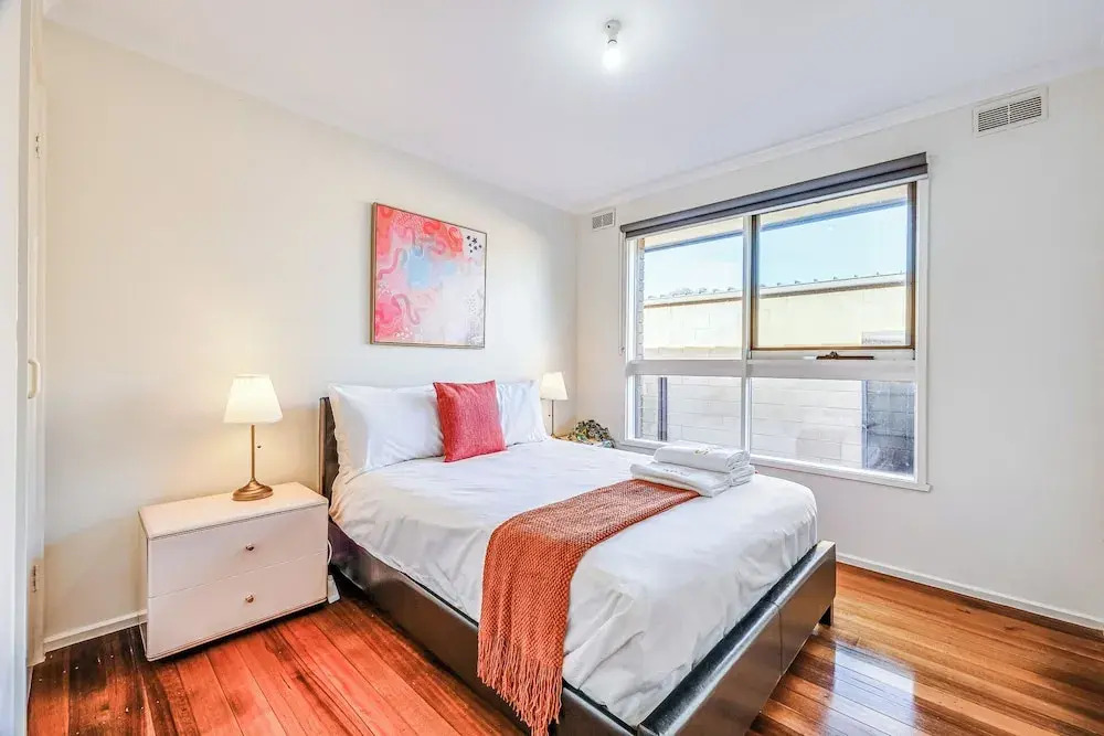 StayAU Newly Modern Comforts 3BRM Home Cranbourne