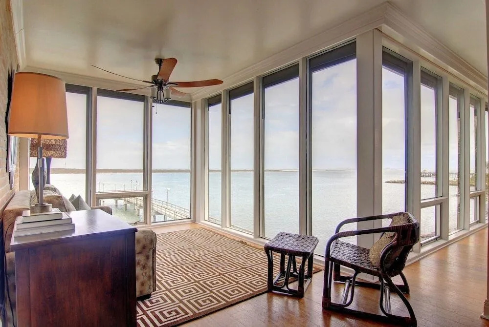 Channelview 211 2 Bedrooms 2 Bathrooms Condo