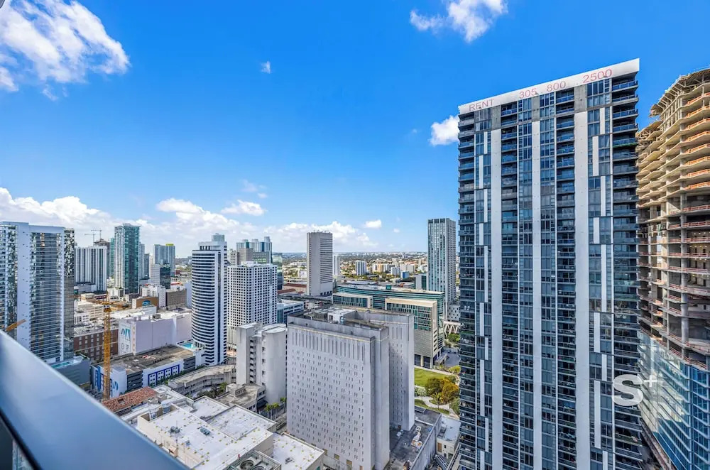 High-Rise Retreat - 31st Floor DTW Miami