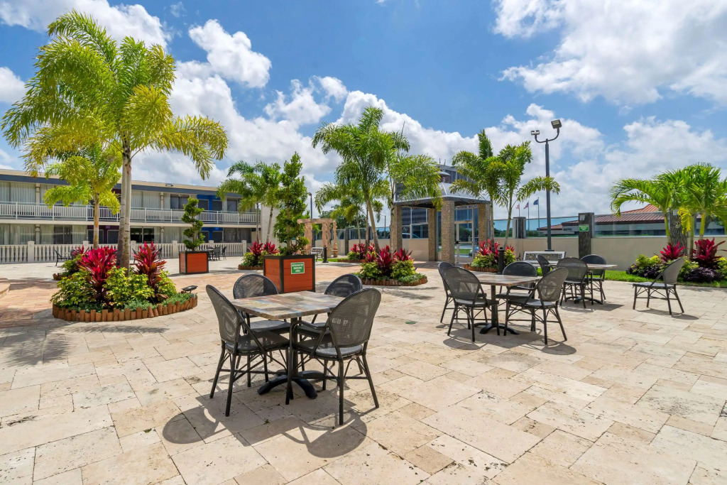 Quality Inn and Conference Center Tampa-Brandon
