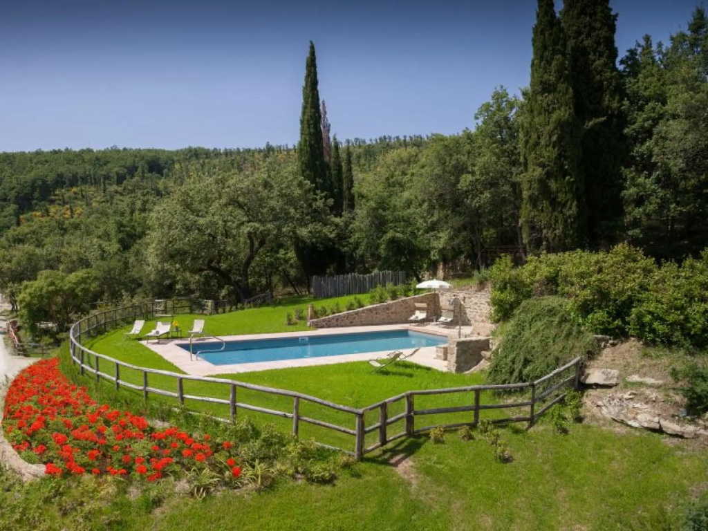 Sleeps: 12 (6 bedrooms, 6 bathrooms) 450 m2. Private garden and the pool (5x12 mts – 1,30mts depth),-VILLA LEOPOLDINA