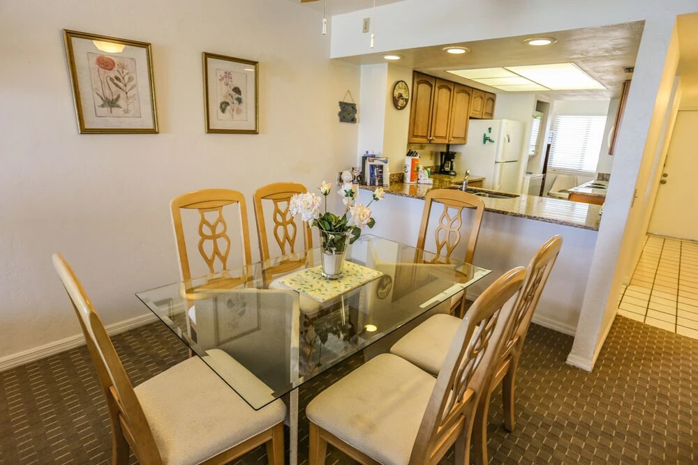 Riviera Club 1003