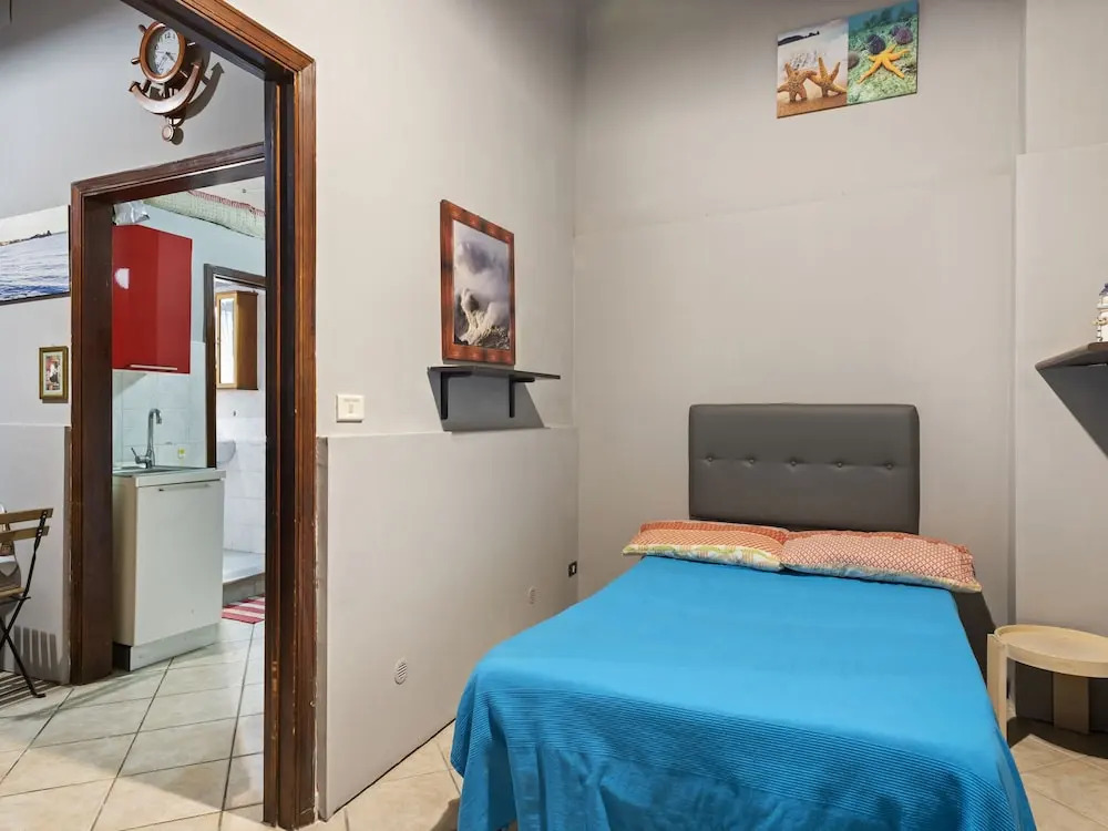 Comfortable Holiday Home in Aci Trezza Near the Sea