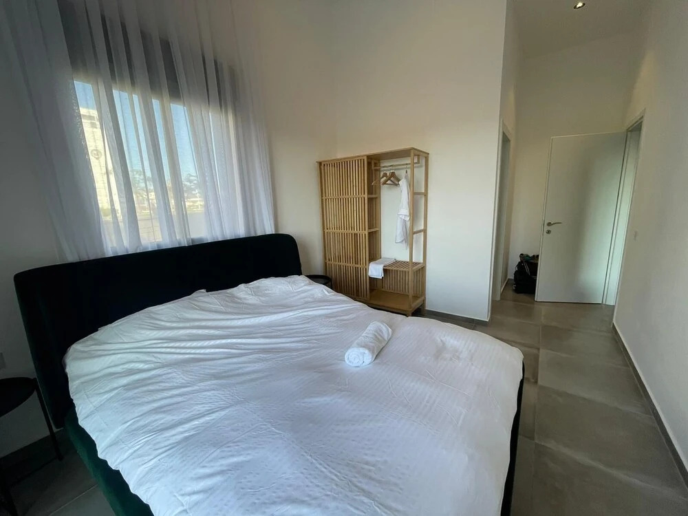 Deluxe Apartment with Private GardenArea