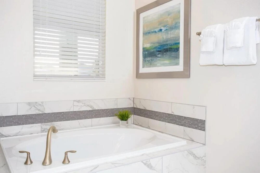 Fabulous ChampionsGate Golf Resort 8 Bedroom Pool Home