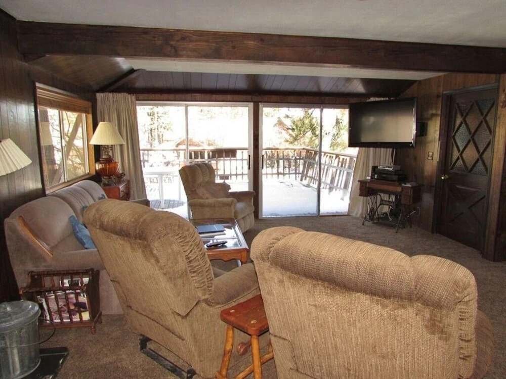 096 Sawmill Cove Lodge Home