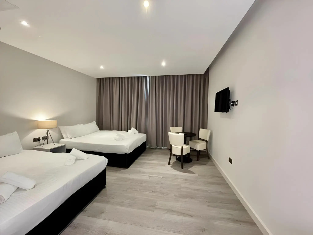 Axiom Park Hotel