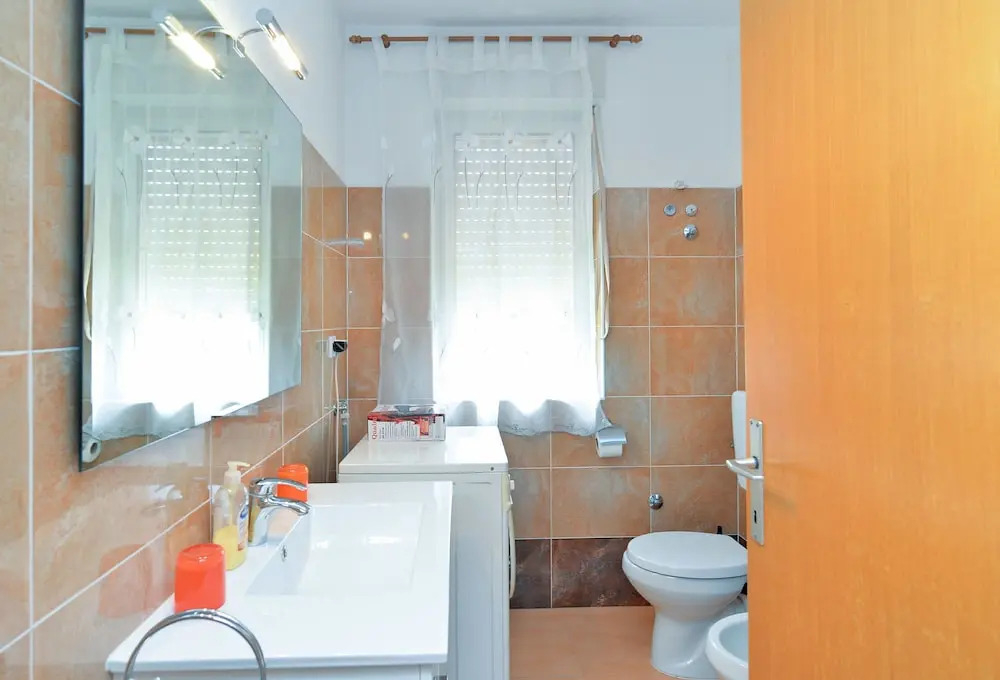 Apartment 1552