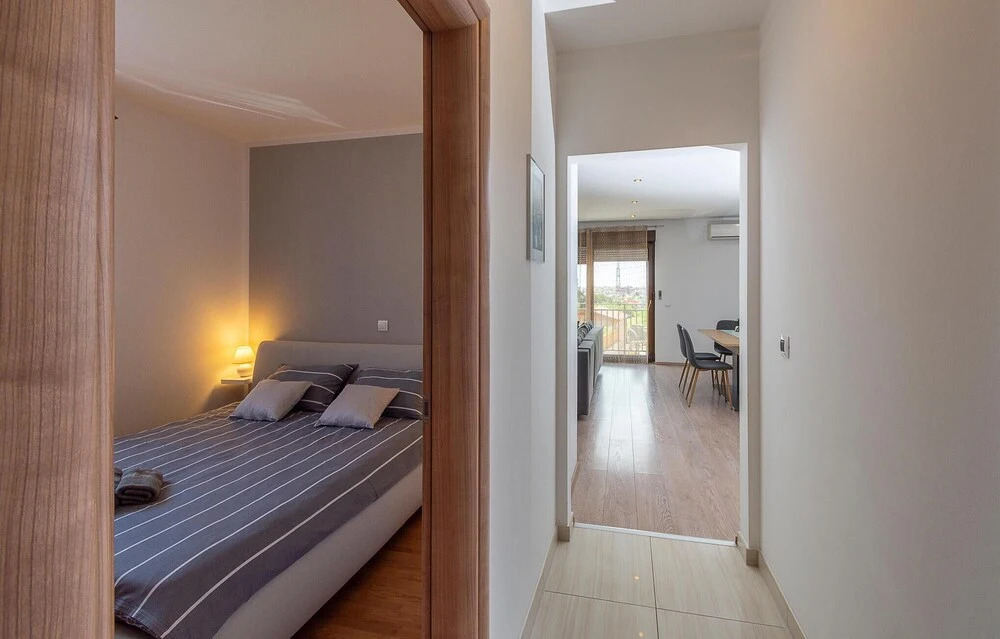 Nice Apartment in Pula With Wifi and 2 Bedrooms