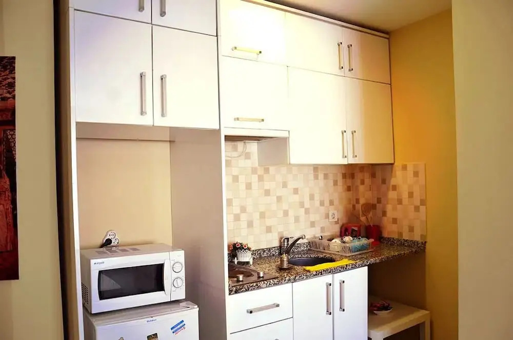 Evin Suites