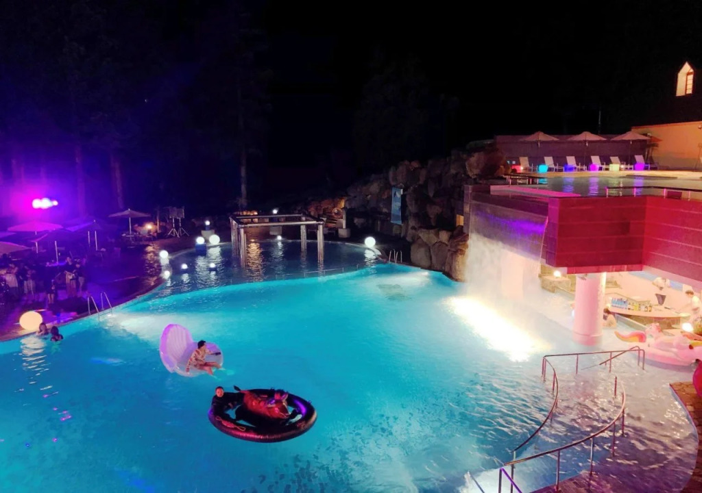 Lotte Arai Resort