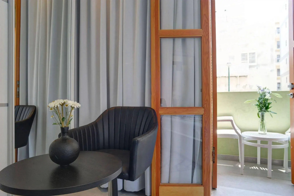 Residence Suites BY RAPHAEL HOTELS