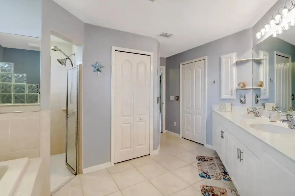 1320 SE 5th Ter
