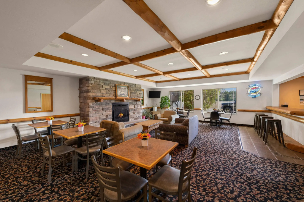 Rodeway Inn & Suites Tomahawk