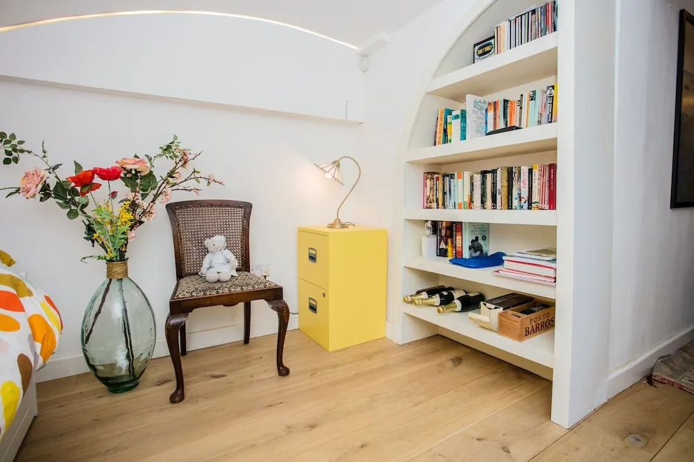 3 Bedroom Apartment Sleeps 6 in Dalston
